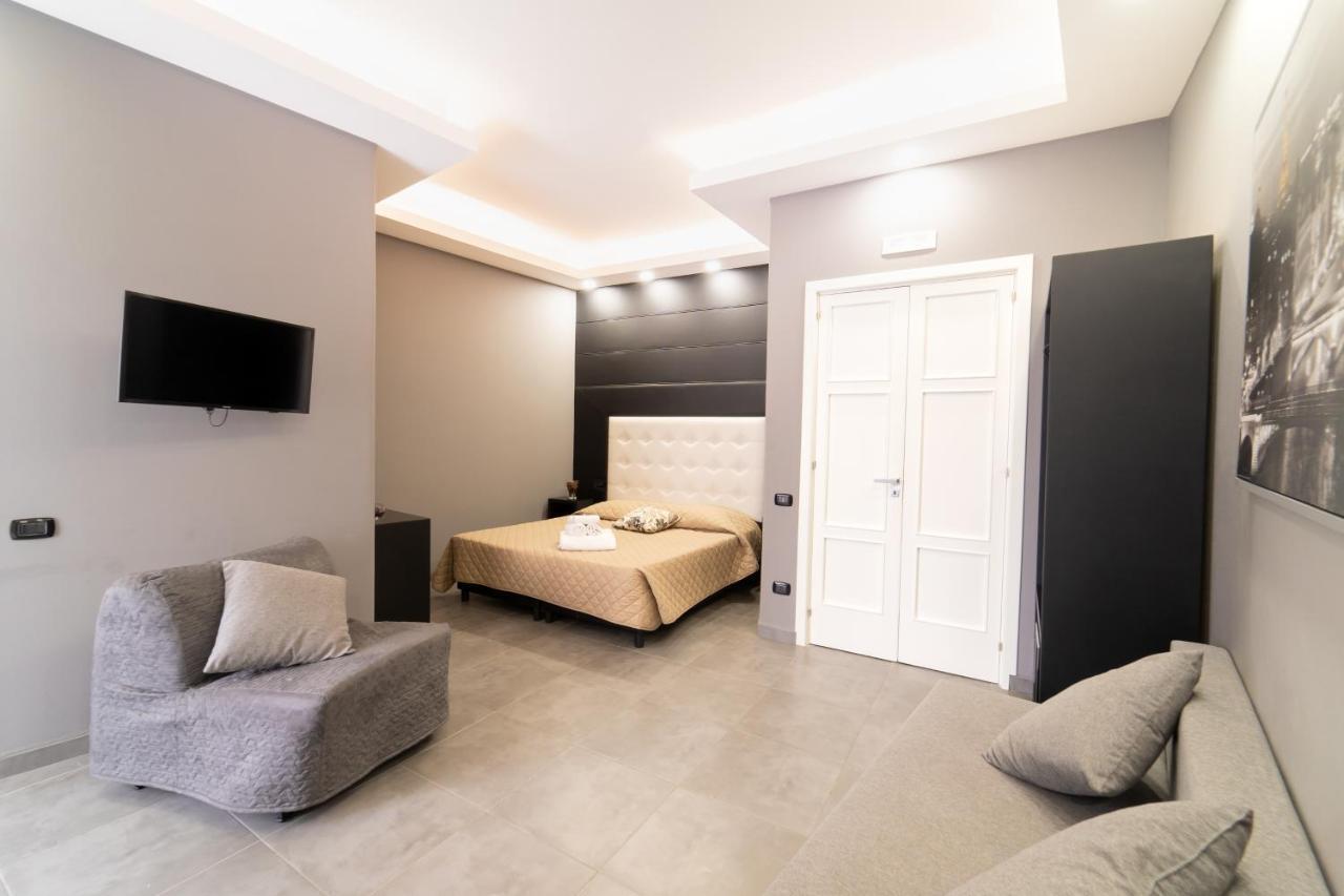 Royal House Napoli Centro, By Clapa Group Nápoles Exterior foto